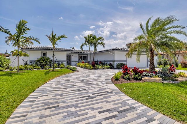 2720 NE 7th Street, Pompano Beach, FL 33062