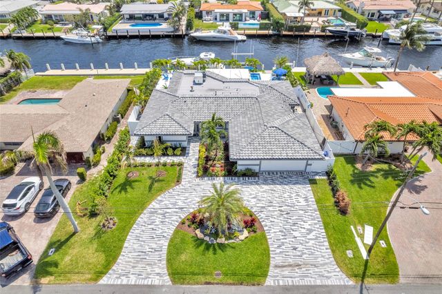 2720 NE 7th Street, Pompano Beach, FL 33062