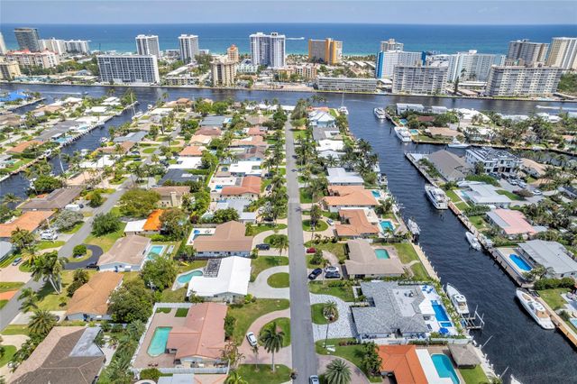 2720 NE 7th Street, Pompano Beach, FL 33062