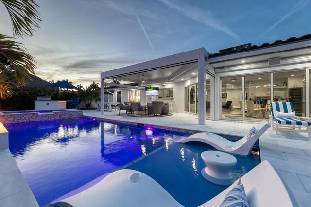 2720 NE 7th Street, Pompano Beach, FL 33062