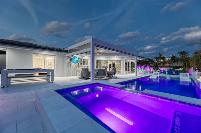 2720 NE 7th Street, Pompano Beach, FL 33062