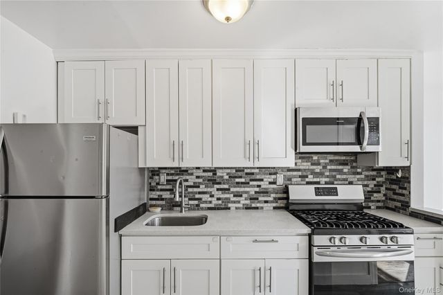 7510 Yellowstone Boulevard 5F, Rego Park, NY 11374