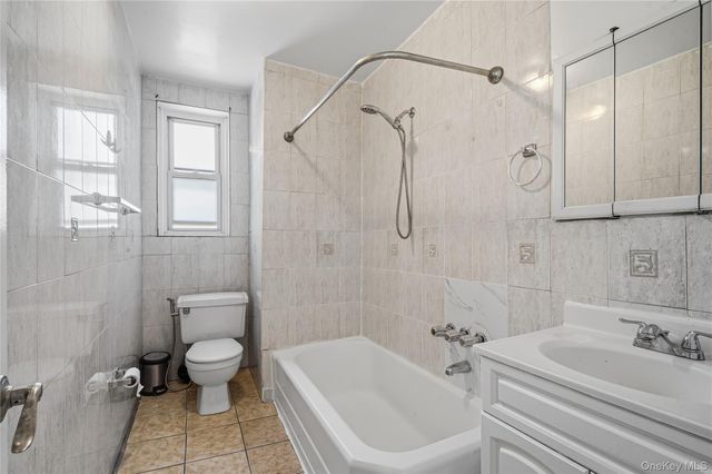 7510 Yellowstone Boulevard 5F, Rego Park, NY 11374