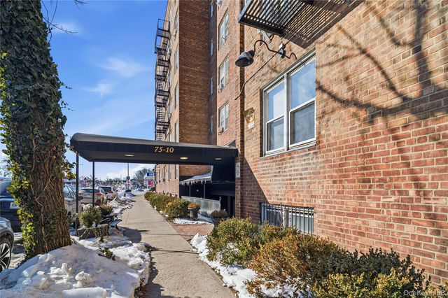 7510 Yellowstone Boulevard 5F, Rego Park, NY 11374