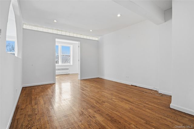7510 Yellowstone Boulevard 5F, Rego Park, NY 11374