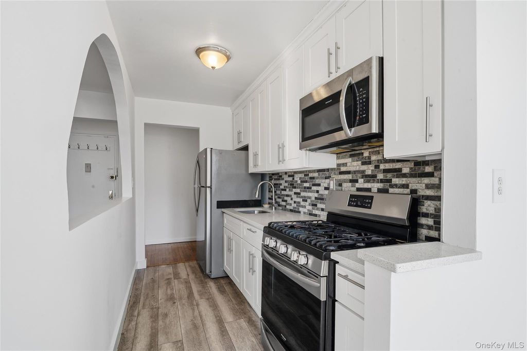 7510 Yellowstone Boulevard 5F, Rego Park, NY 11374