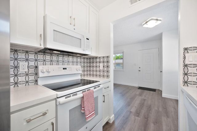 10807 Coloma Rd #4, Rancho Cordova, CA 95670