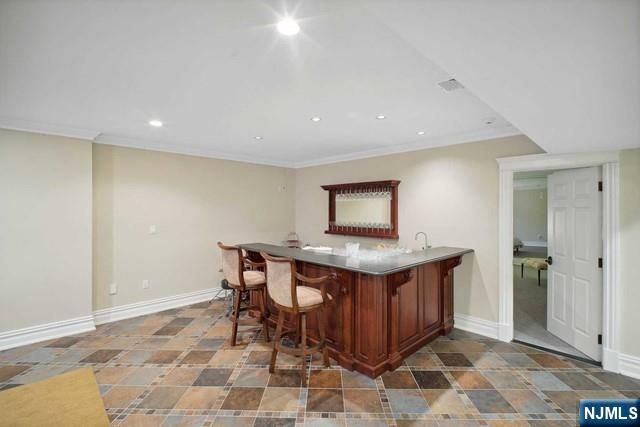 8 Willow Drive, Englewood Cliffs, NJ 07632