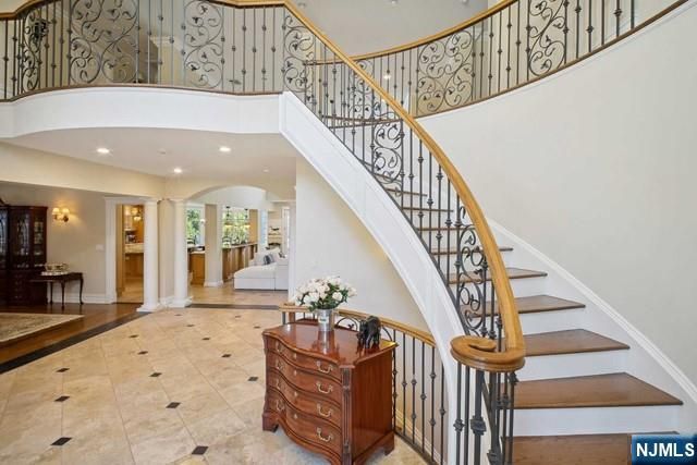8 Willow Drive, Englewood Cliffs, NJ 07632