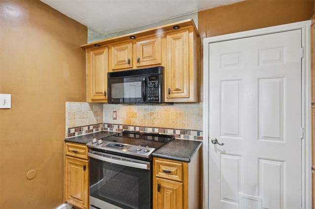 448 Arbor Creek Drive, Euless, TX 76039