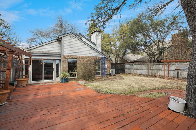 448 Arbor Creek Drive, Euless, TX 76039