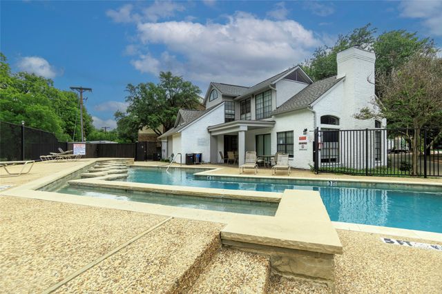 448 Arbor Creek Drive, Euless, TX 76039