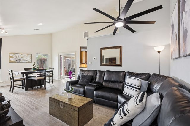 448 Arbor Creek Drive, Euless, TX 76039