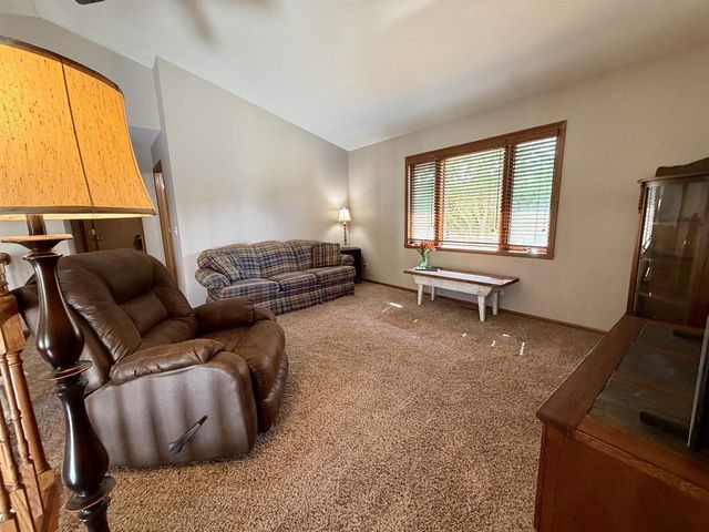 3210 Thornton Drive, Janesville, WI 53548