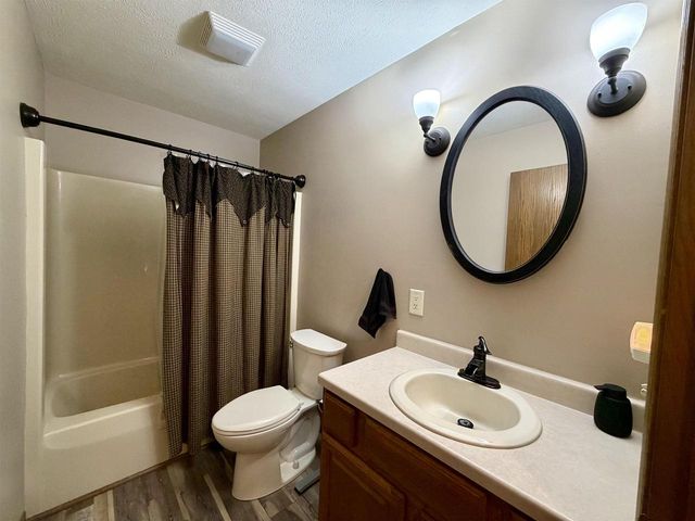 3210 Thornton Drive, Janesville, WI 53548