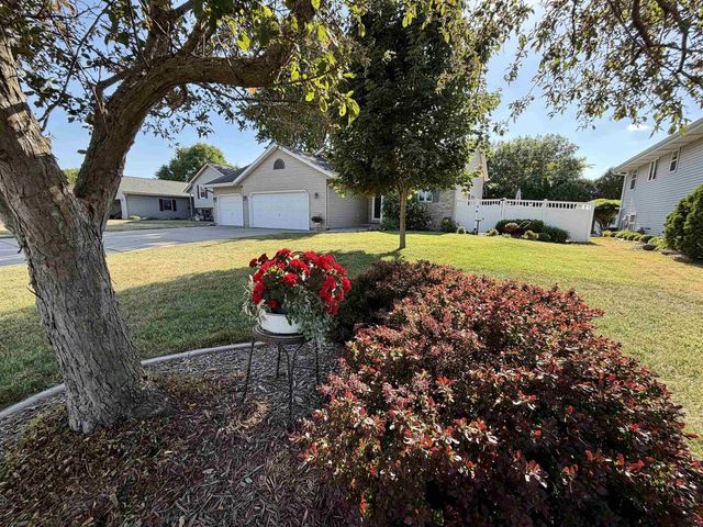 3210 Thornton Drive, Janesville, WI 53548