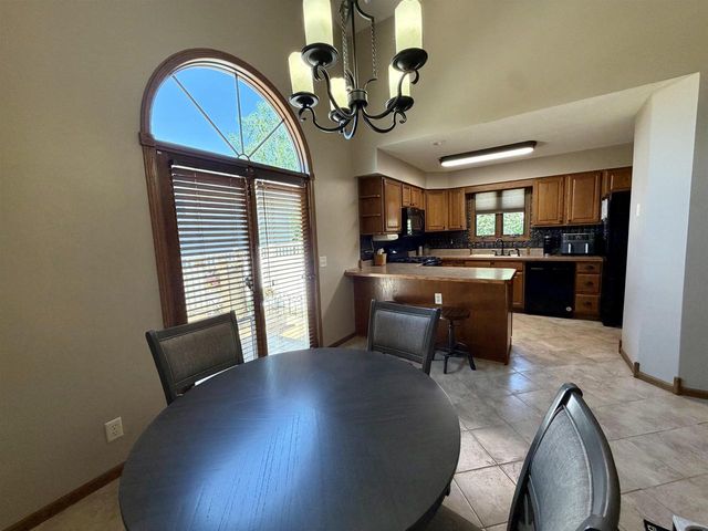 3210 Thornton Drive, Janesville, WI 53548