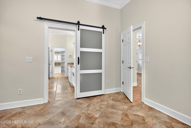 3720 HUNT CLUB Road, Jacksonville, FL 32224