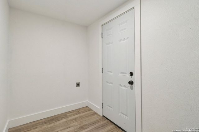 937 Anderson, Seguin, TX 78155