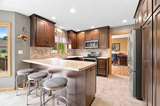 134 BRULE ROAD, De Pere, WI 54115