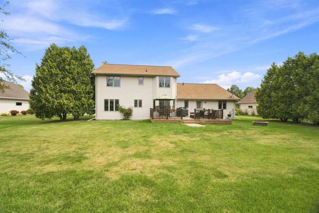 134 BRULE ROAD, De Pere, WI 54115