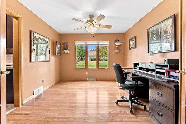 134 BRULE ROAD, De Pere, WI 54115