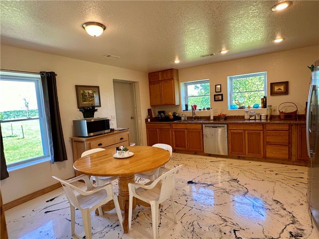 370 SE Bolin Road, Gentry, AR 72734