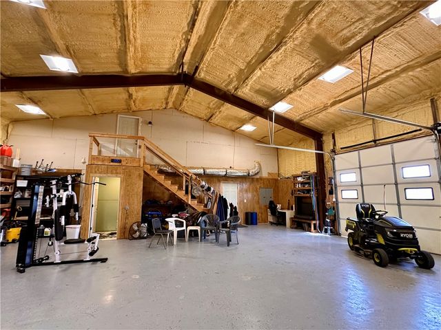 370 SE Bolin Road, Gentry, AR 72734