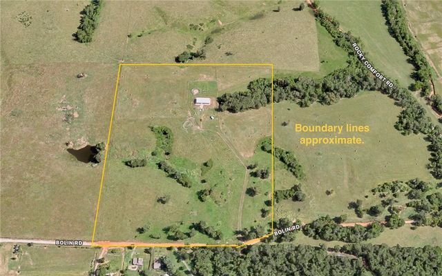 370 SE Bolin Road, Gentry, AR 72734