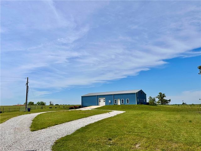370 SE Bolin Road, Gentry, AR 72734