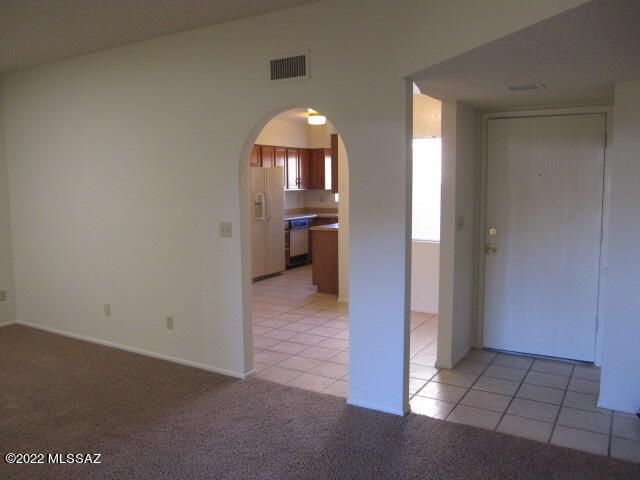 8162 E Rivenoak Drive, Tucson, AZ 85715