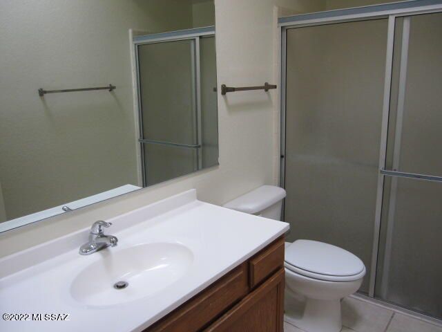 8162 E Rivenoak Drive, Tucson, AZ 85715