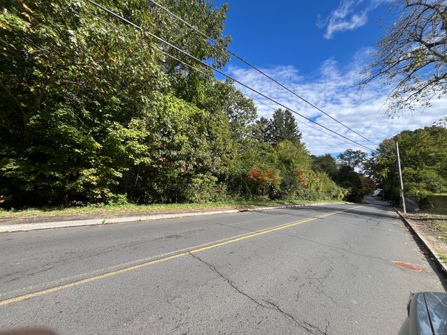 282 OAKVILLE Avenue, Waterbury, CT 06708