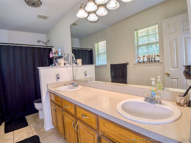 105 Quail Ridge Road, Durant, OK 74701