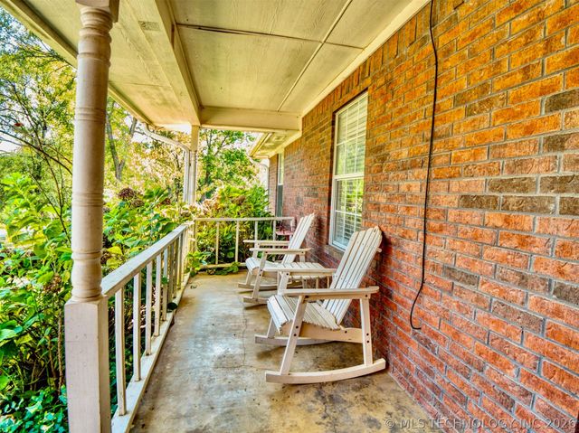 105 Quail Ridge Road, Durant, OK 74701