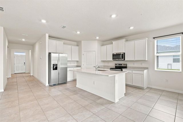 8552 PINECREST TRAIL, Wildwood, FL 34785