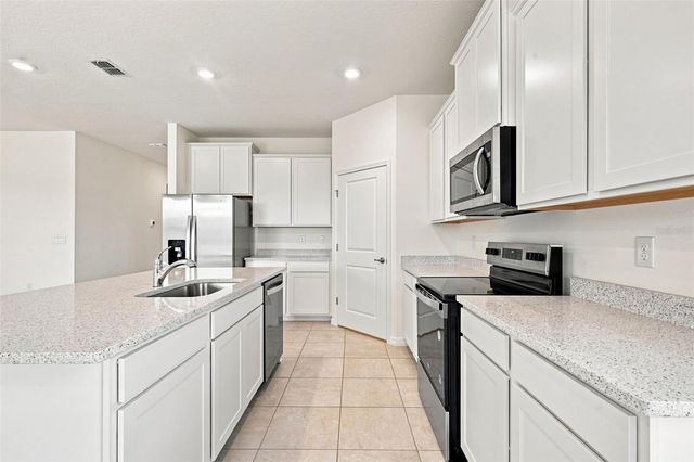 8552 PINECREST TRAIL, Wildwood, FL 34785