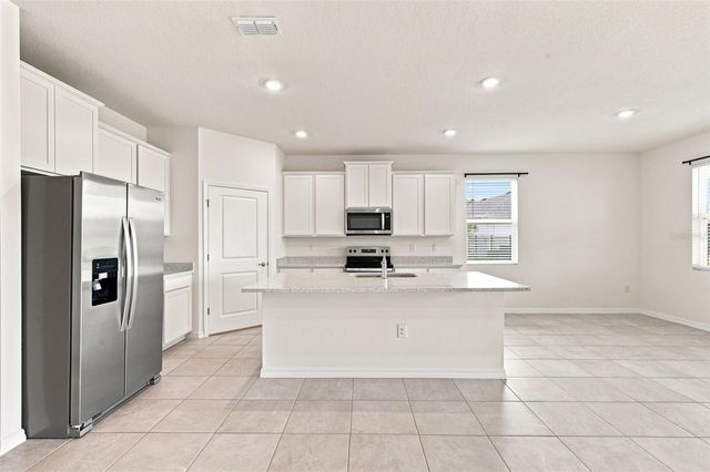 8552 PINECREST TRAIL, Wildwood, FL 34785