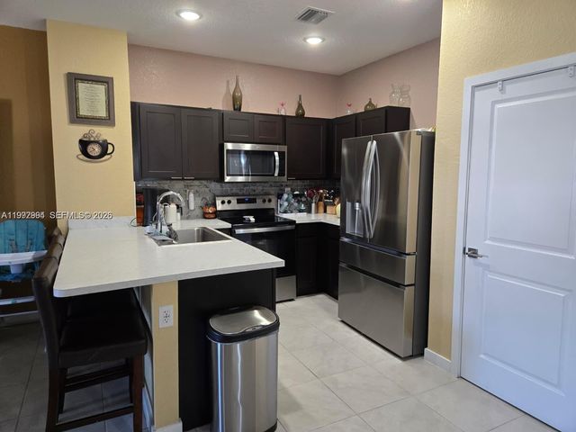 1166 SW 7th Ave, Florida City, FL 33034