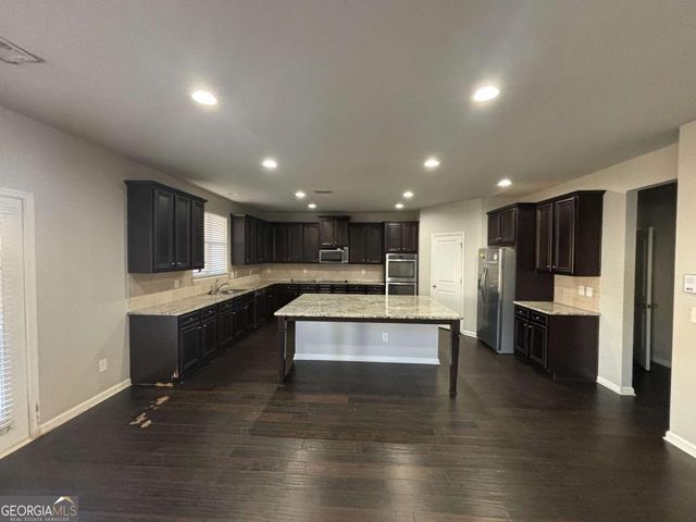 566 Mariposa Lane, Mcdonough, GA 30253