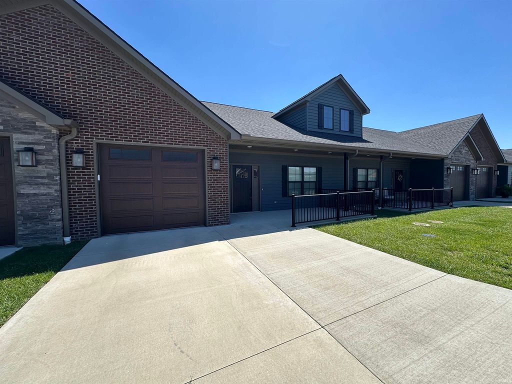 3810 High Pointe Lane, Newburgh, IN 47630