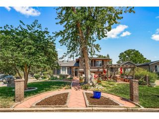 1590 Roslyn St, Denver, CO 80220