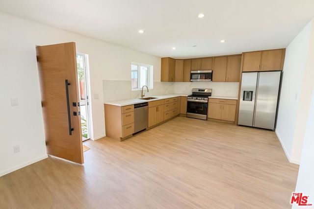 5417 Gentry Avenue, Valley Village, CA 91607