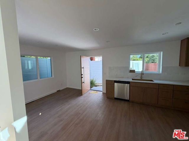 5417 Gentry Avenue, Valley Village, CA 91607