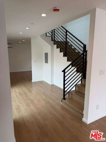 5417 Gentry Avenue, Valley Village, CA 91607