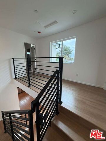 5417 Gentry Avenue, Valley Village, CA 91607