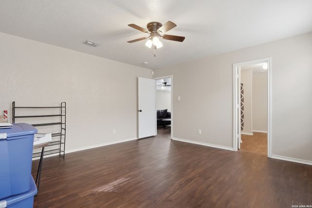 7839 Horse Holw, San Antonio, TX 78244