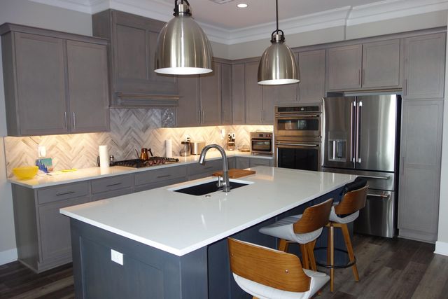 1522 N Emerald Valley Dr, Mulvane, KS 67110