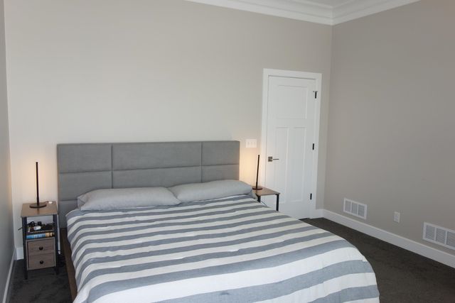 1522 N Emerald Valley Dr, Mulvane, KS 67110