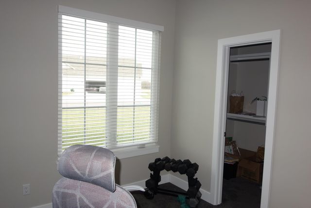 1522 N Emerald Valley Dr, Mulvane, KS 67110